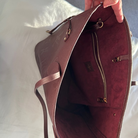 Louis Vuitton Monogram Empriente neverfull in Wine - Picture 7 of 7